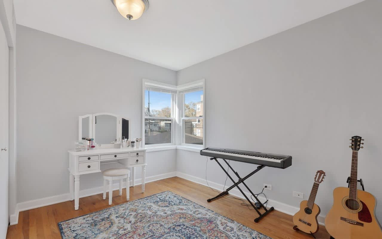 2918 West Berwyn Avenue