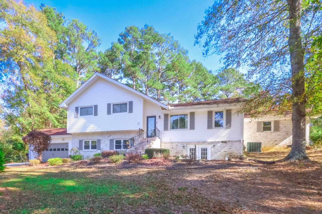 225 Willow Lake Lane