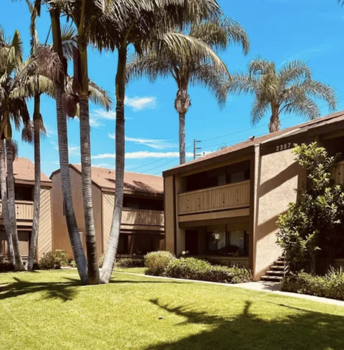 2321 East Commonwealth Avenue