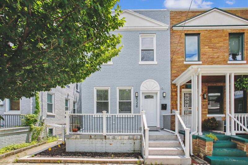 526 Roxboro Place Northwest