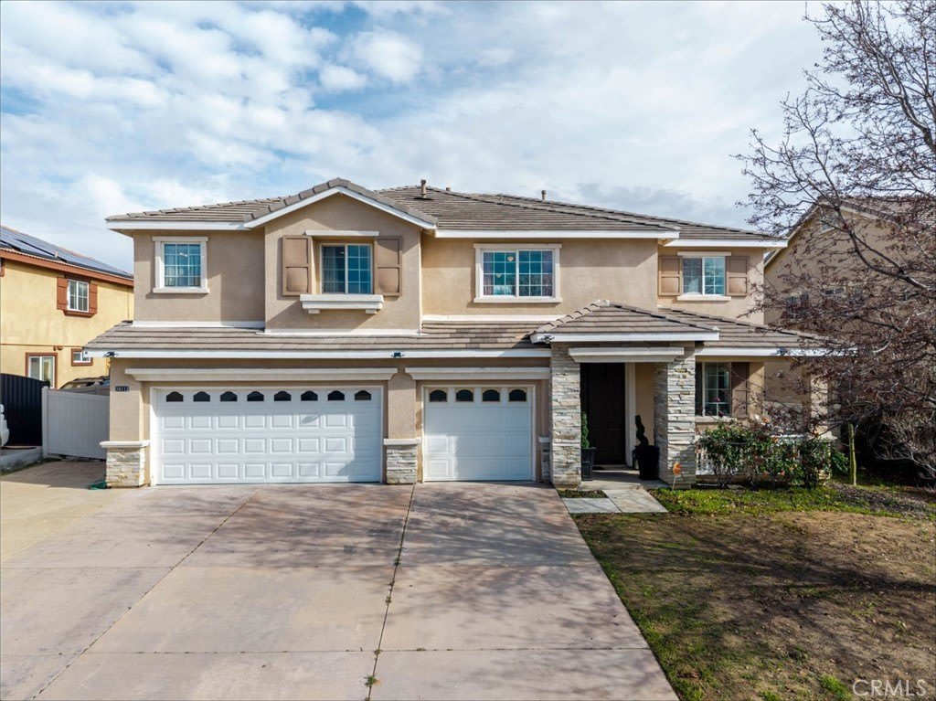 39112 Desert Holly Lane