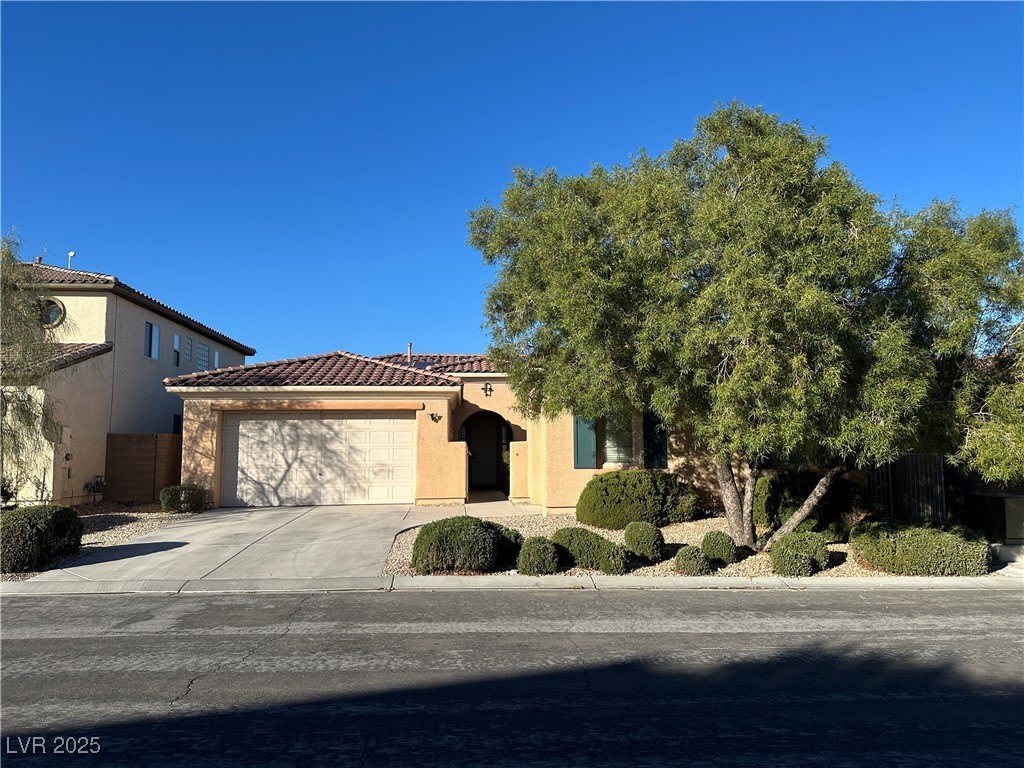 7580 Townsville Avenue