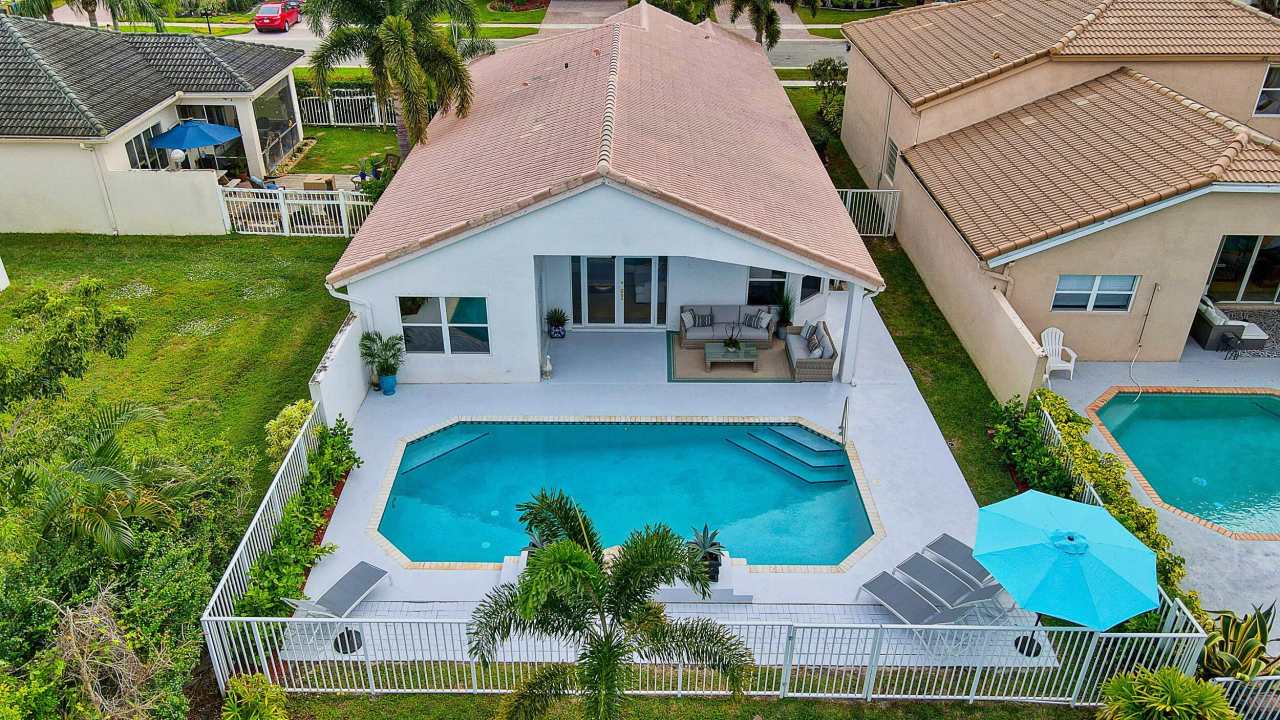 4224 Bluff Harbor Way