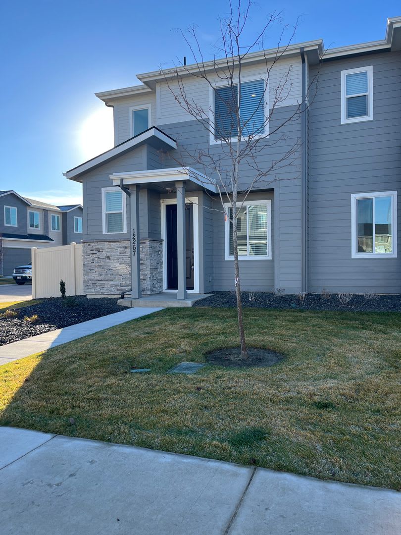 BRAND NEW 3 Bed 2.5 Bath Townhome