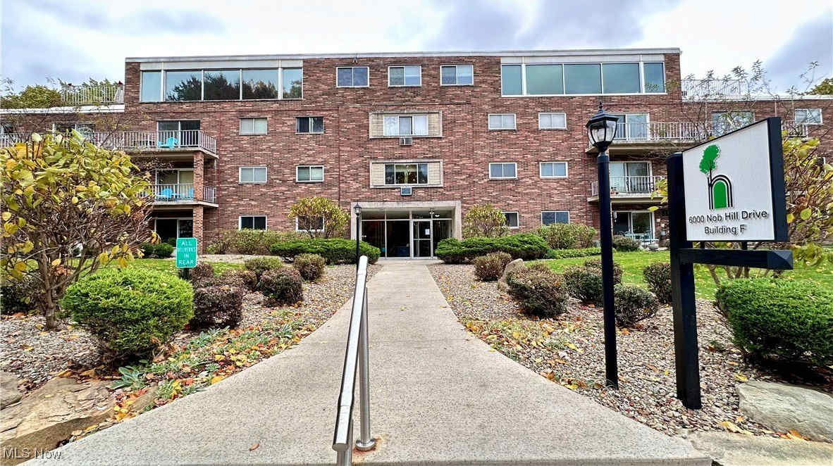 6000 Nob Hill Drive