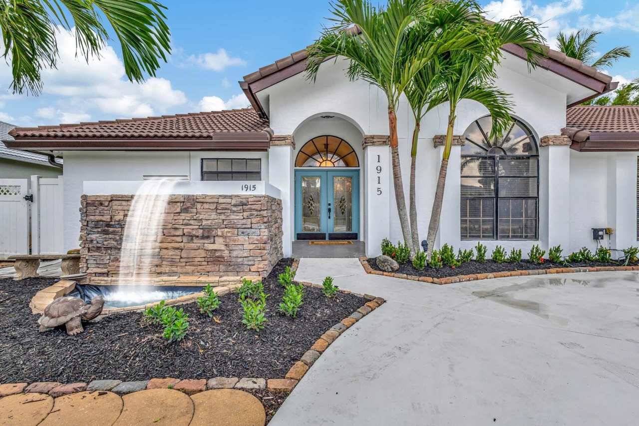 1915 Newhaven Avenue