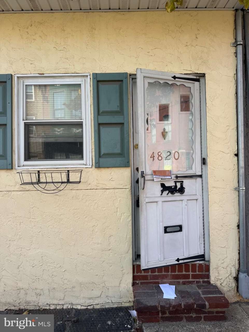 4820 LONGSHORE Avenue unit: 2Nd Floor