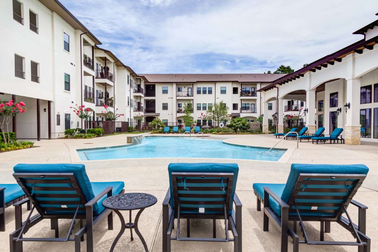 The Laurel at Vintage Park 55+ Active Adult Apartment Homes