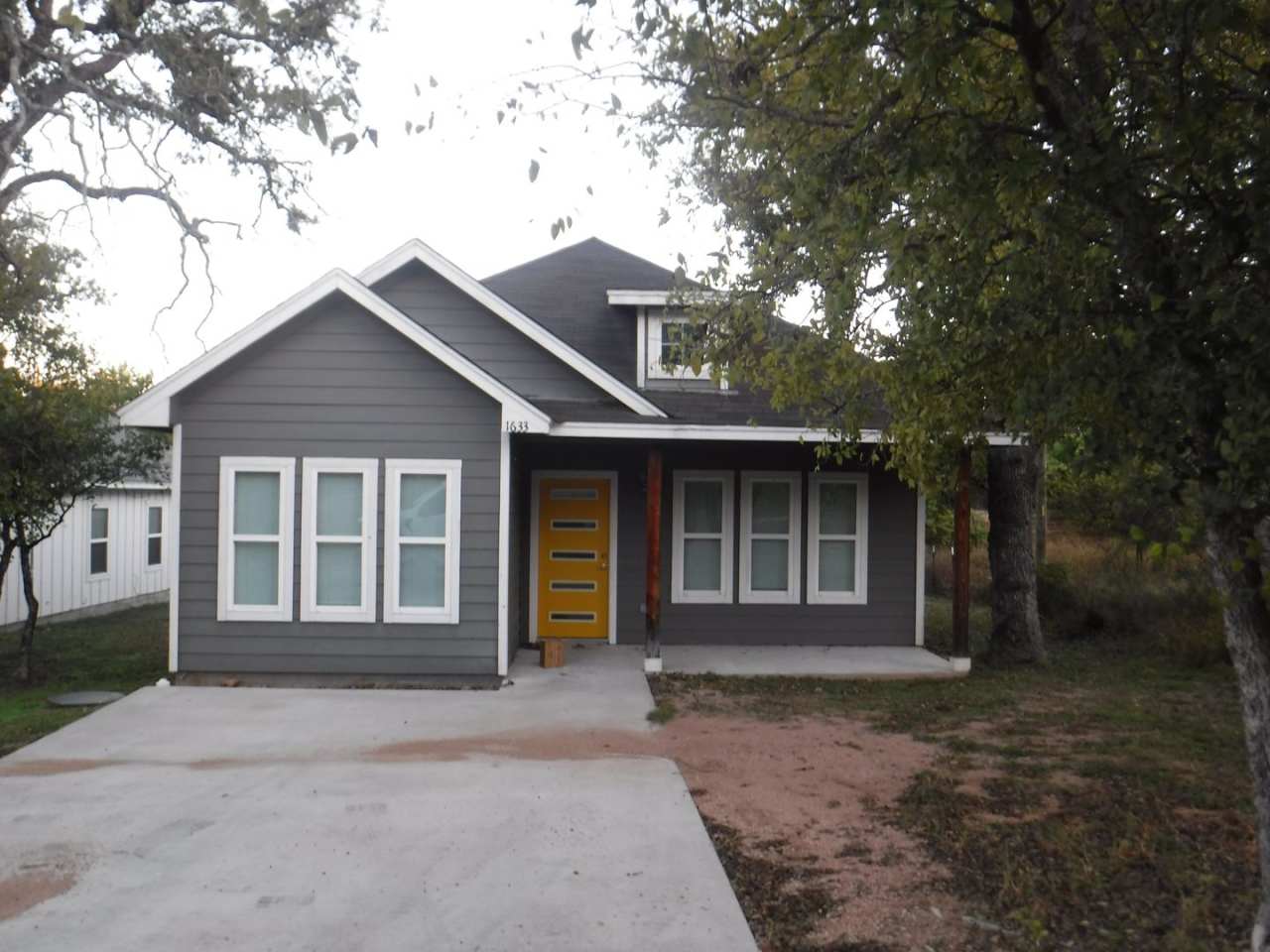 1633 Cree Trl