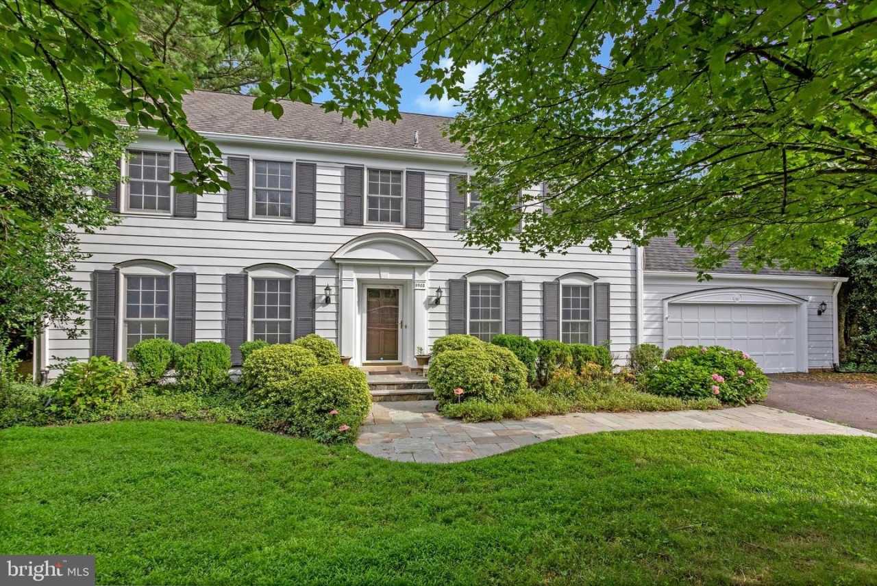 9803 SPRING RIDGE LN