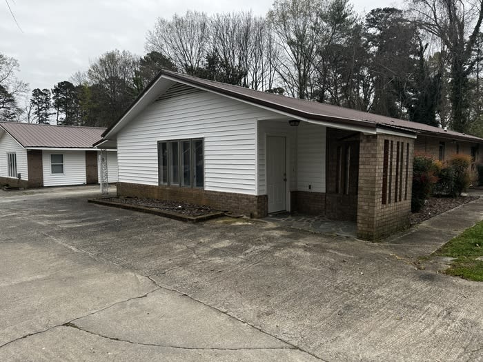 256 South Link Avenue