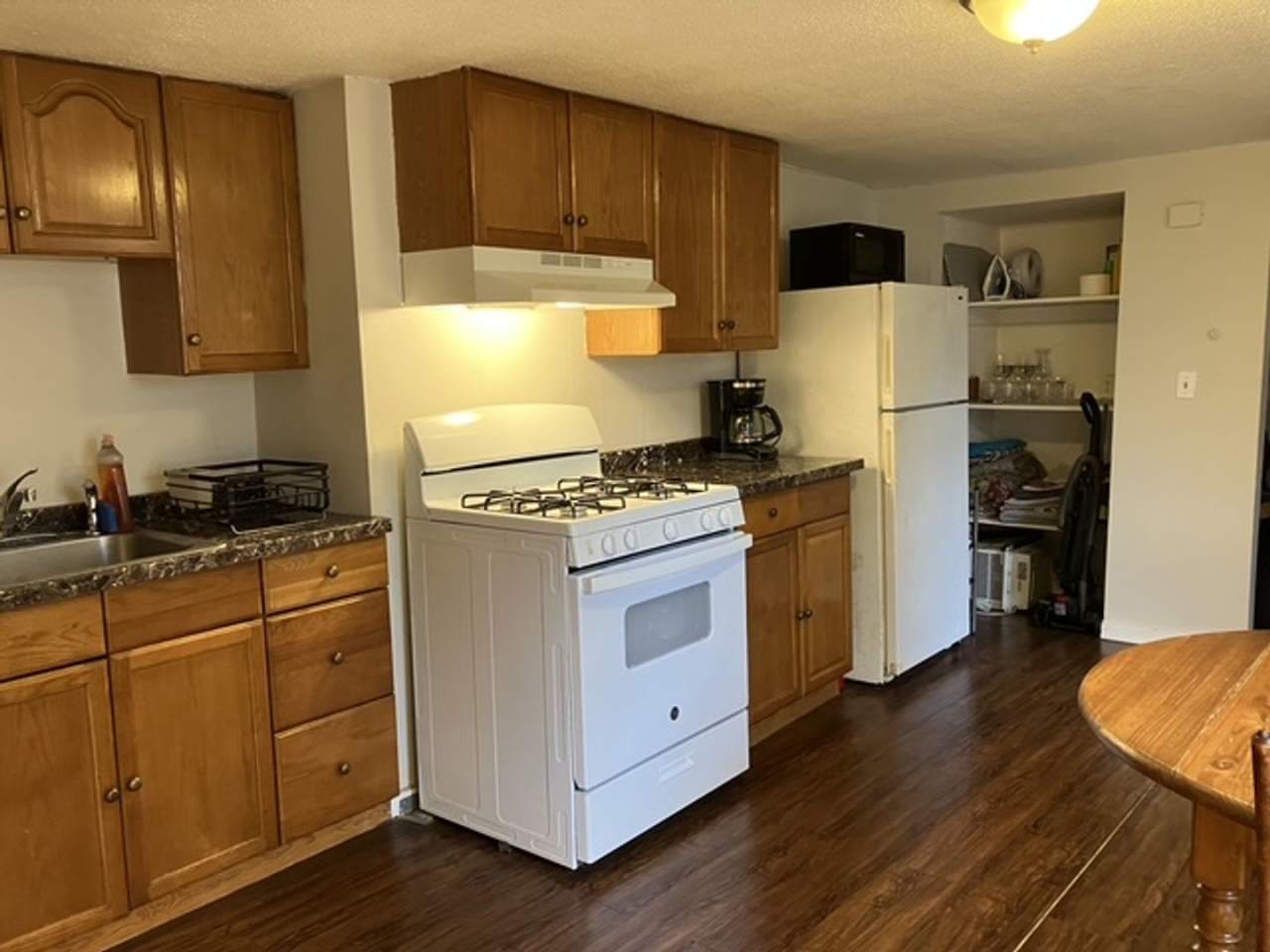 Great 1 Bedroom available 1/15/2026