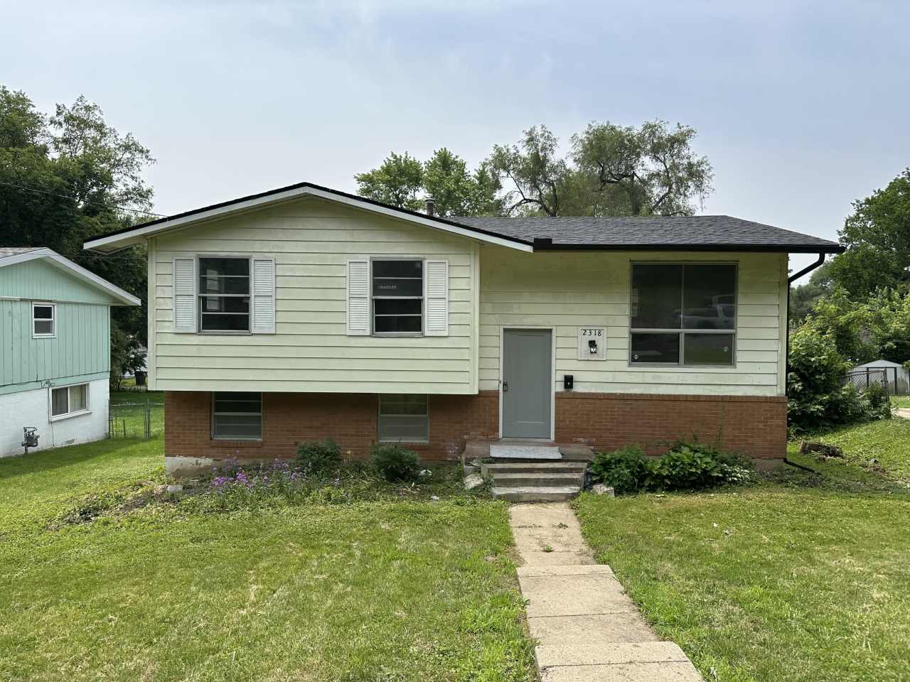 2318 West Butler Street