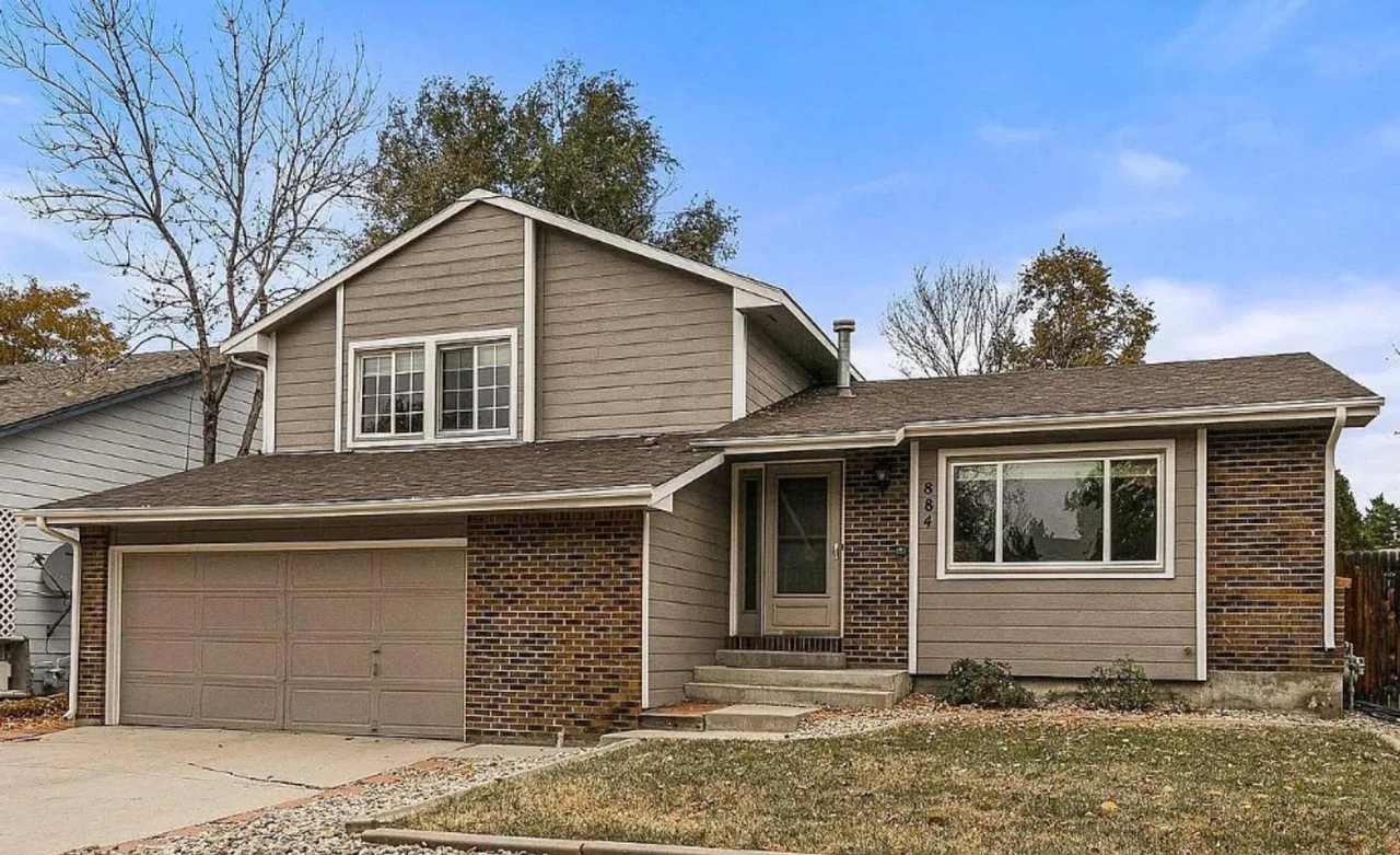 Spacious 4 Bedroom Home in Longmont