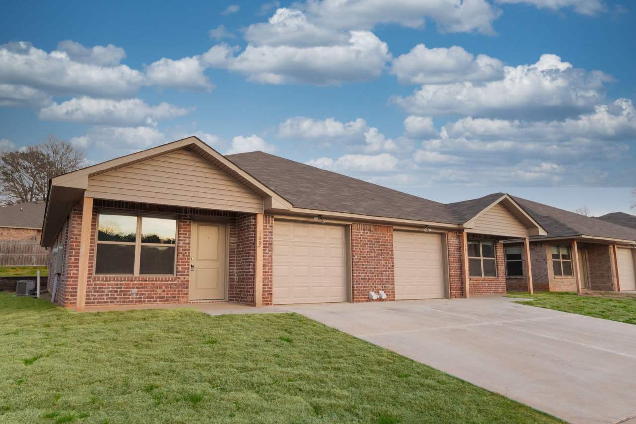 60 Clark Street Duplexes