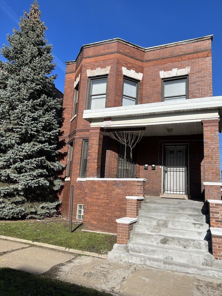 7053 S Eberhart Avenue