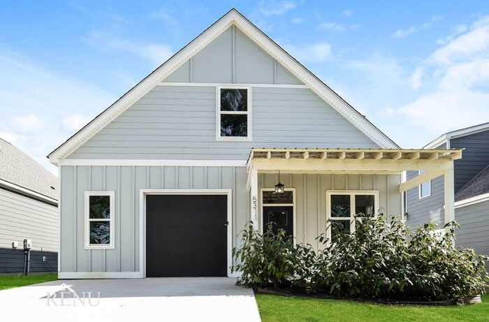 5323 Lynnland Terrace