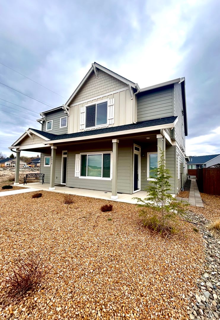 Cute and Cozy ADU in SW Redmond!