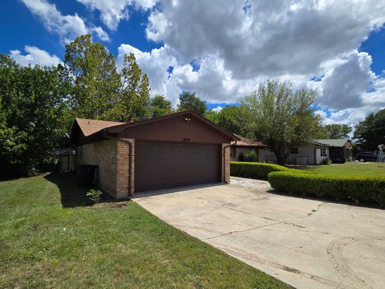 PRICE REDUCTION!!! AVAILABLE NOW!