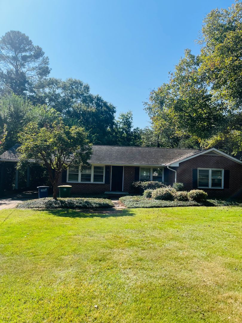 3 Bedroom Gem on Hardin Dr. off South UGA Campus!