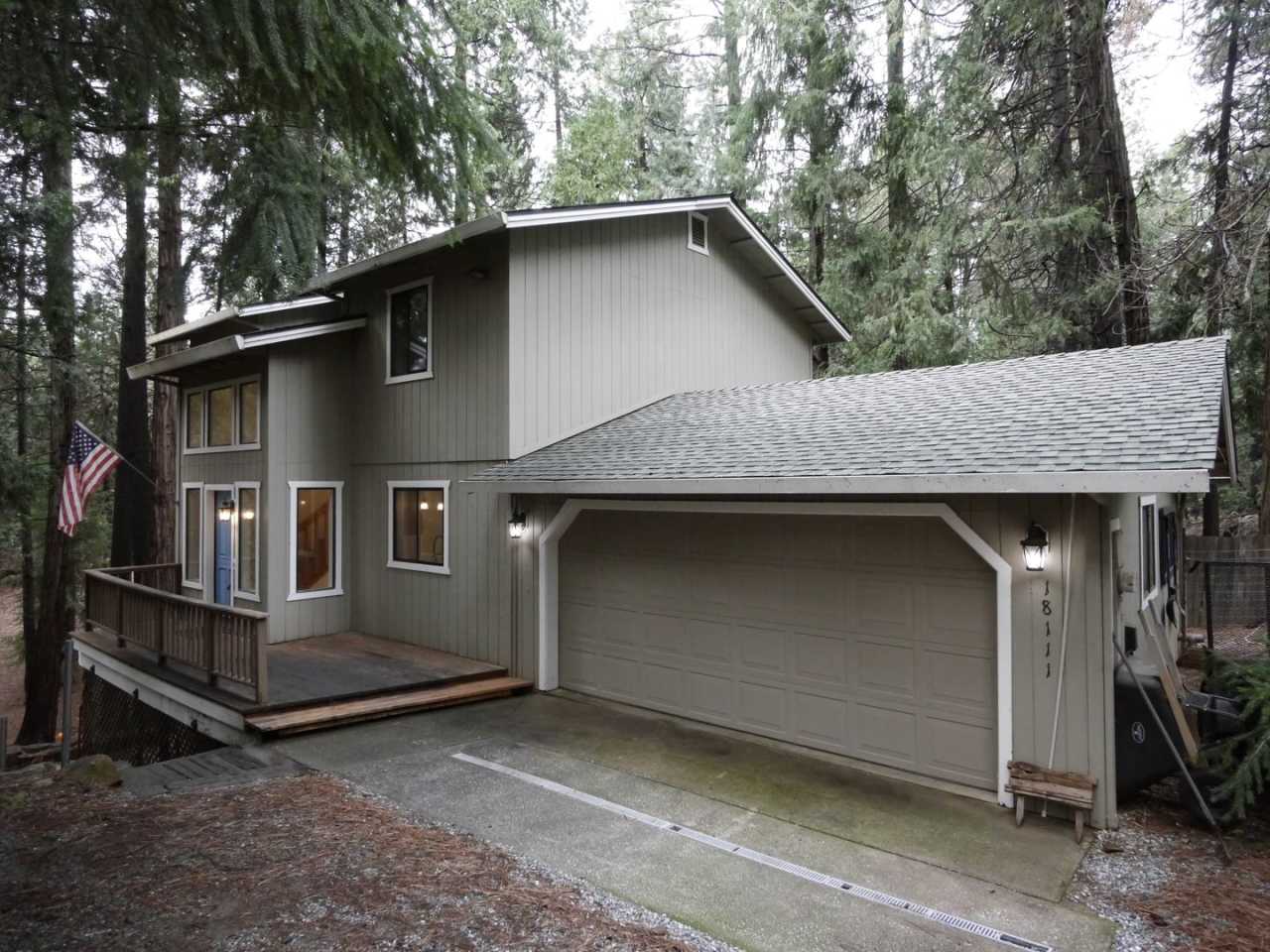 This cute modern home is tucked out of the way at 18111 N. Meadow Dr in Pioneer.