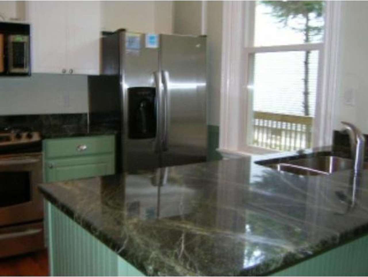 Monthly Promo: $4k Rebate OR Fee Discount! XL Frat House with Massive Backyard. 4 Parking Included