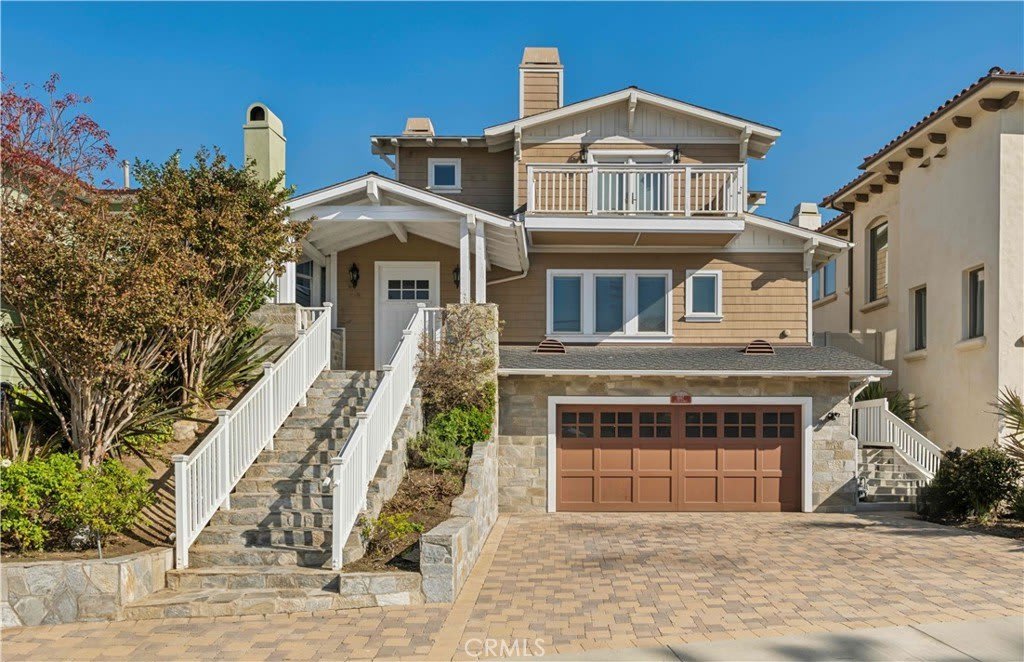 1697 Calle De Los Alamos