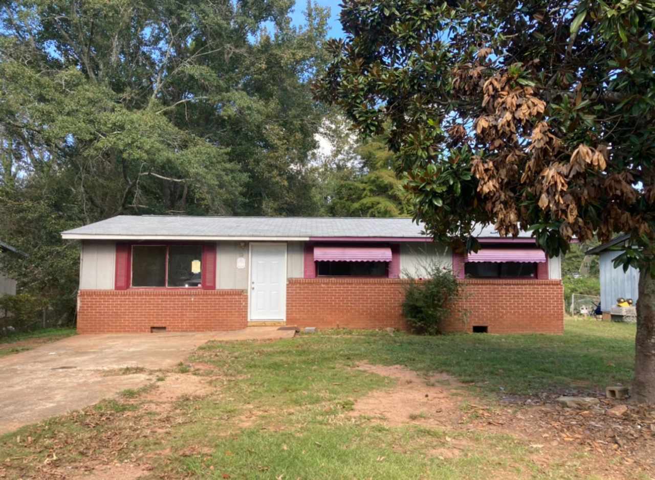 NEWNAN- 73 Spence Ave 3 Bedroom 1 Bath