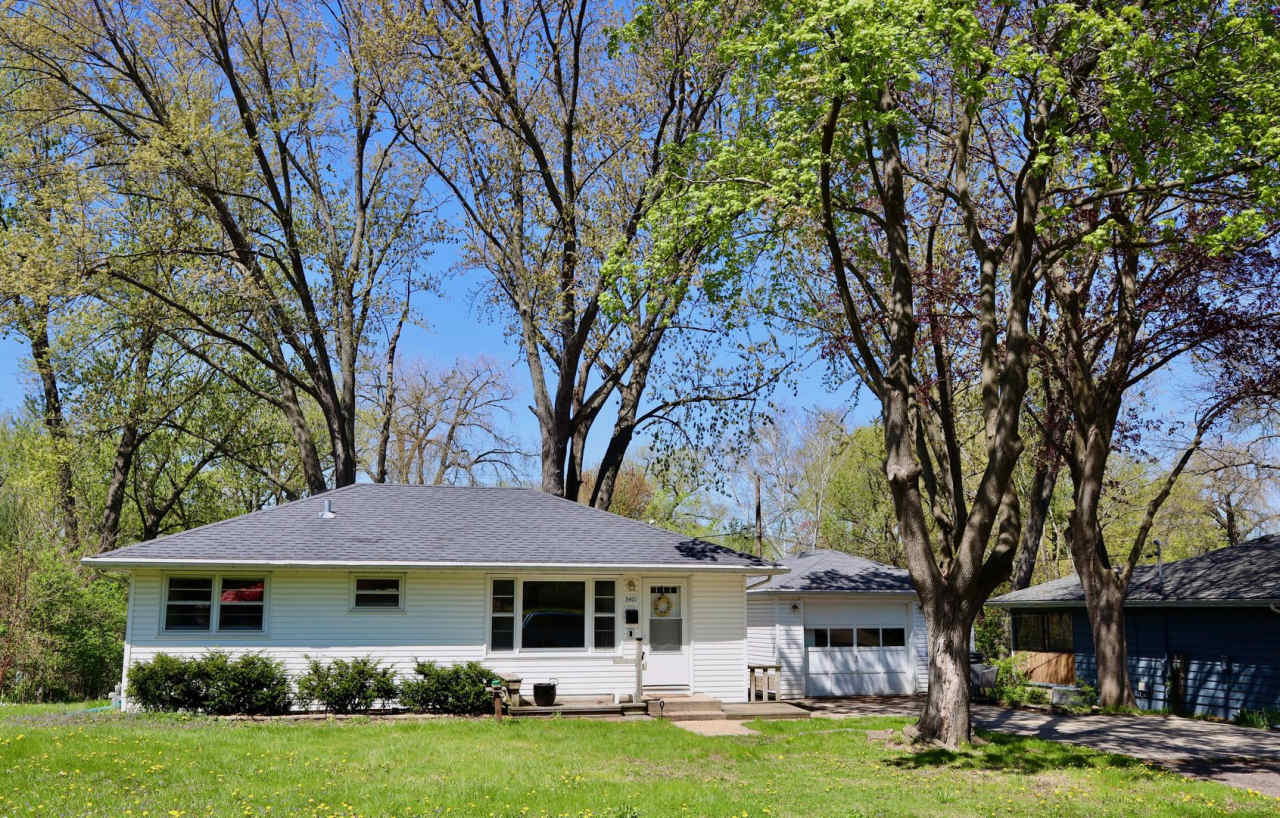 2BR+ Flex Room Ranch Home in Monona – Large Fenced In Yard