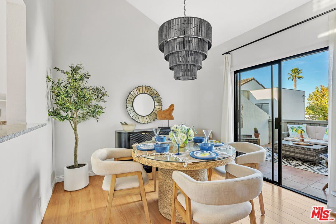 2336 Elden Ave unit: D