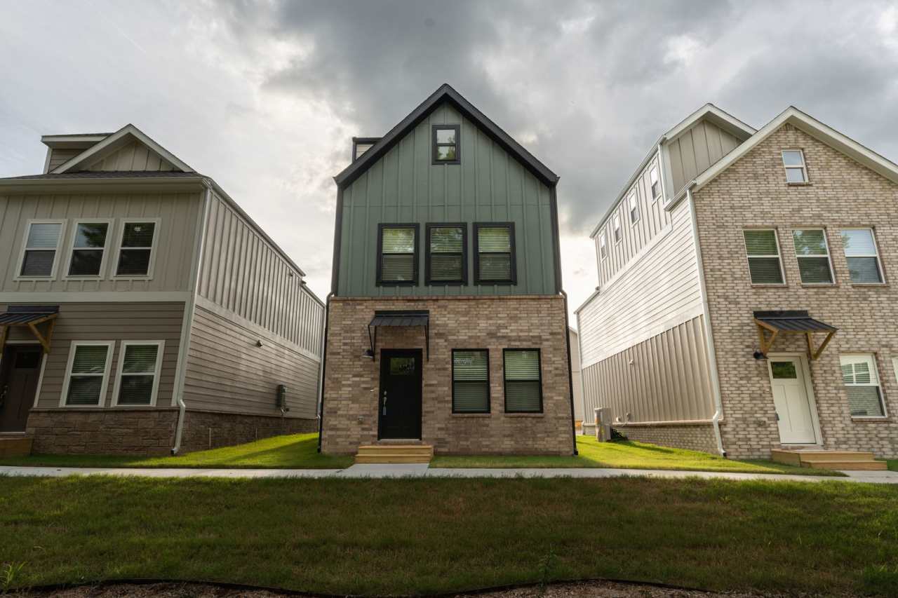Brand New 2 BR Townhomes