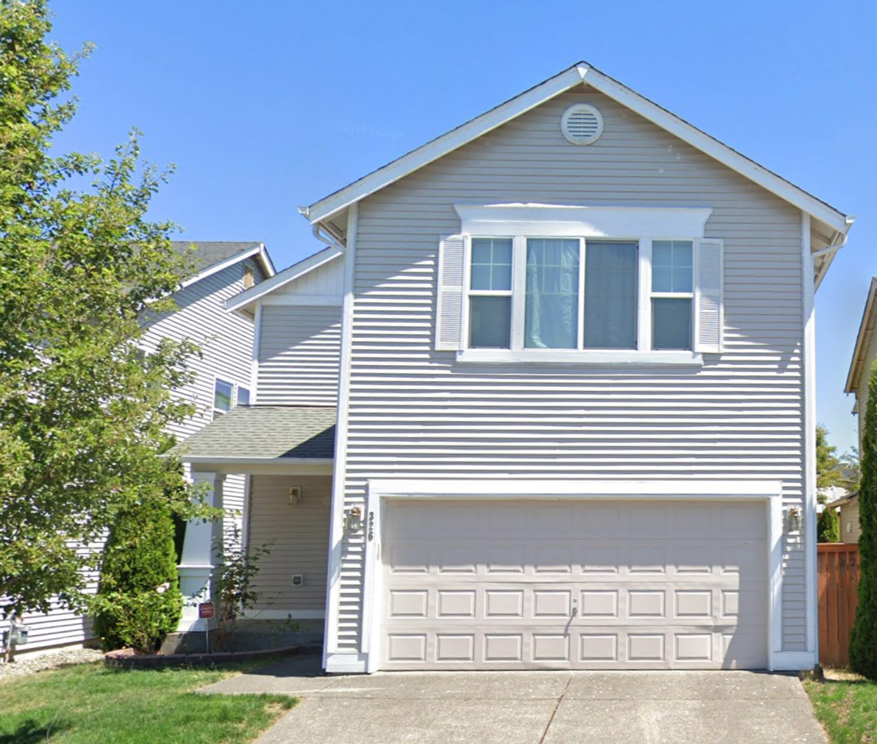 Beautiful 3 bed 2.5 ba house in highly desirable Liberty Ridge neighborhood