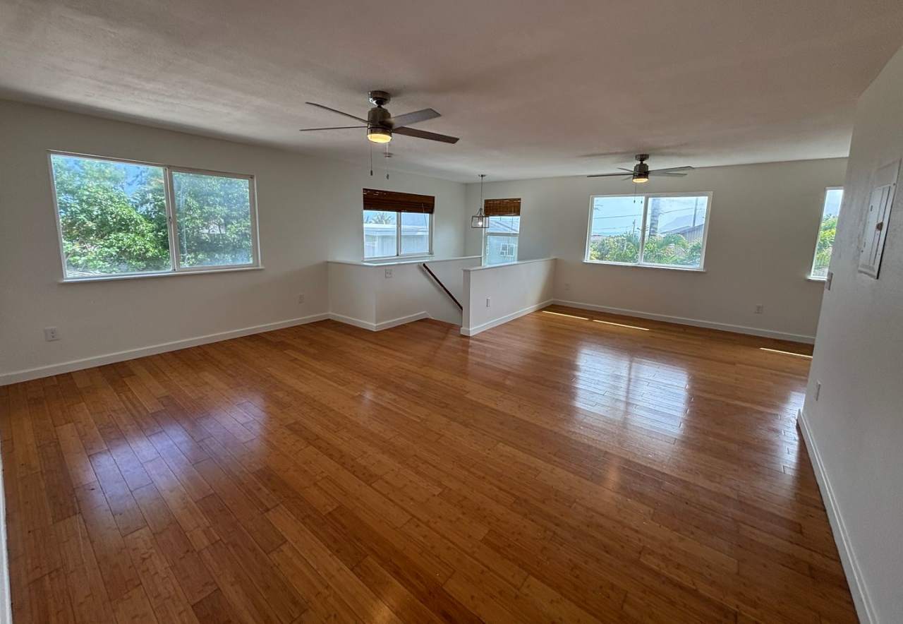 Hau'ula - 1 Bdrm/1 Bath/2 Parking - $2,500