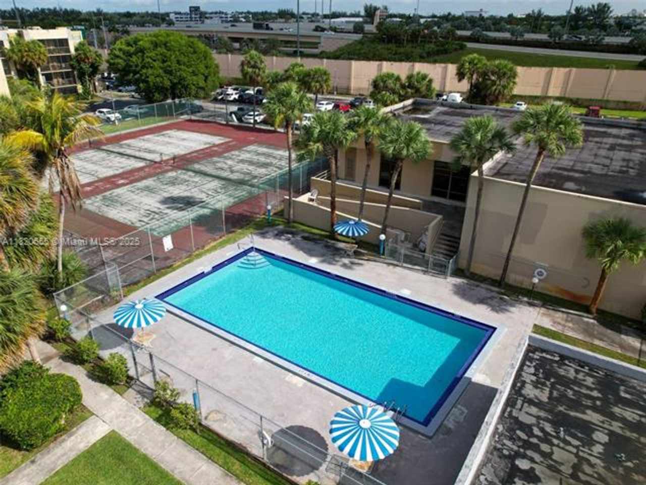 8625 NW 8th St UNIT 205 (A11820655)