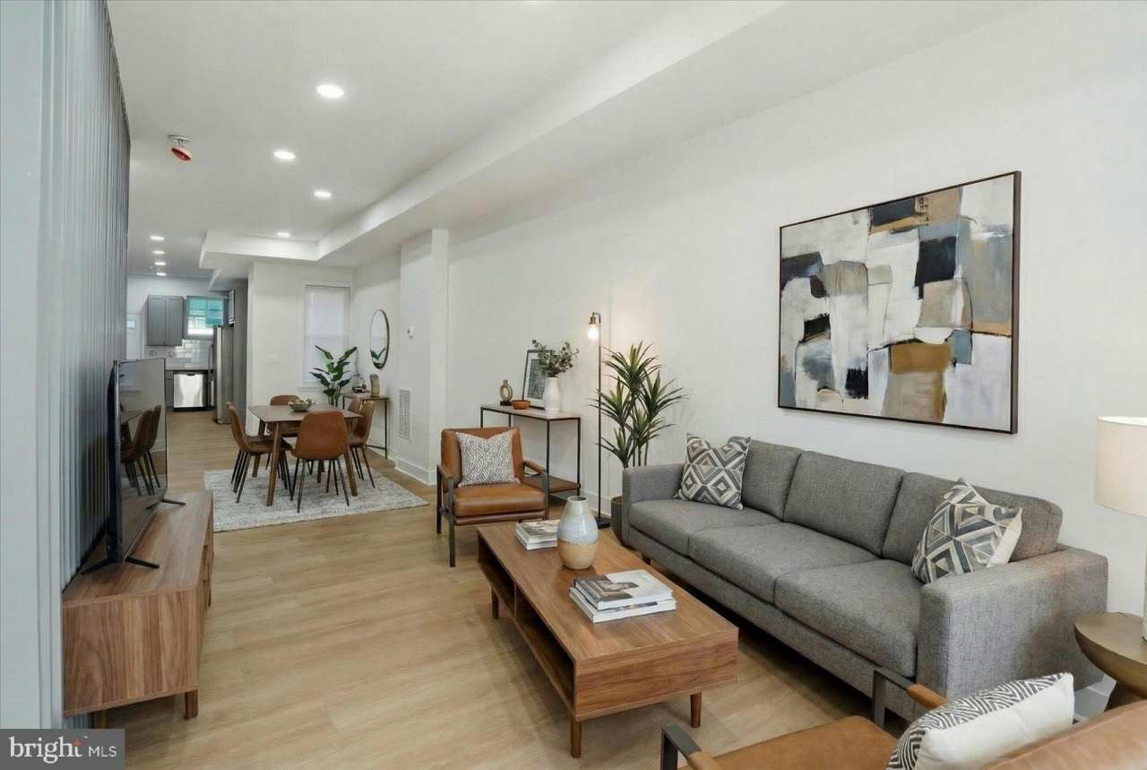 2323 GUILFORD Avenue