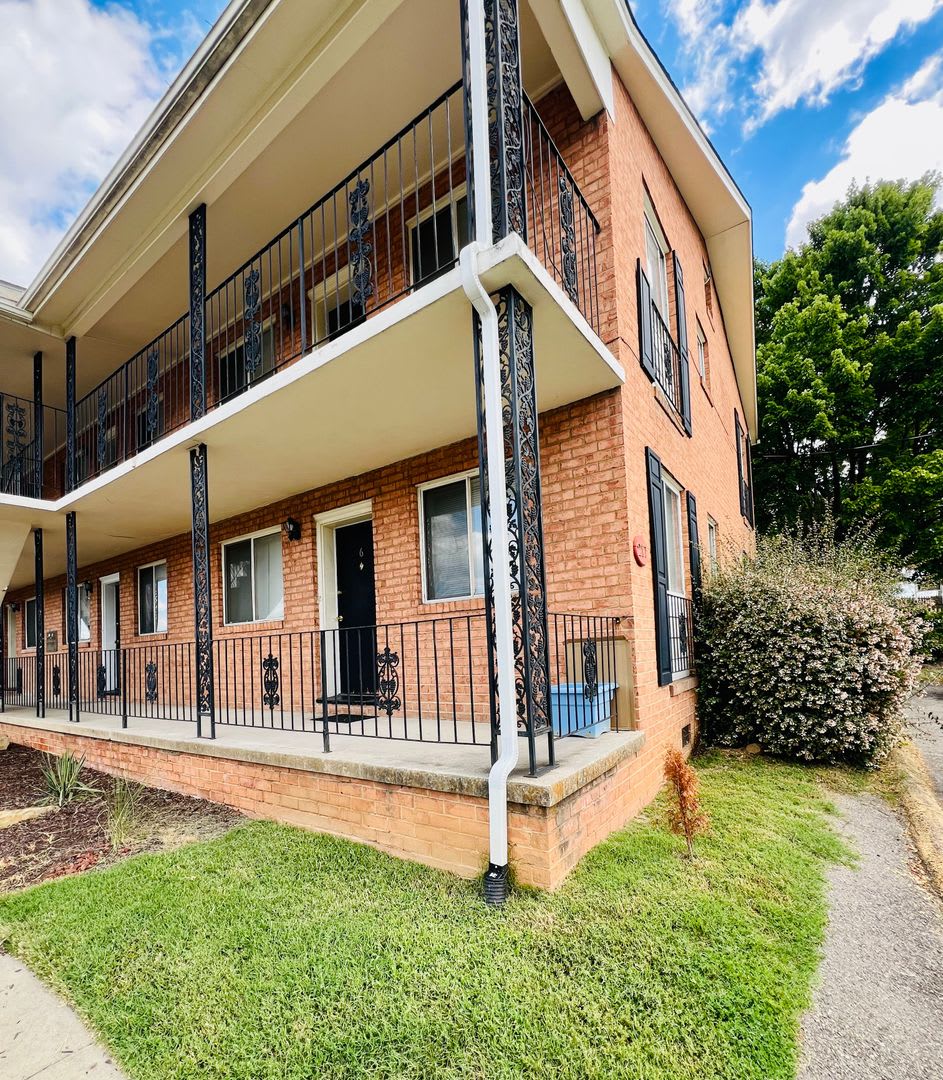 Affordable 1 Bed/1 Bath Apartment