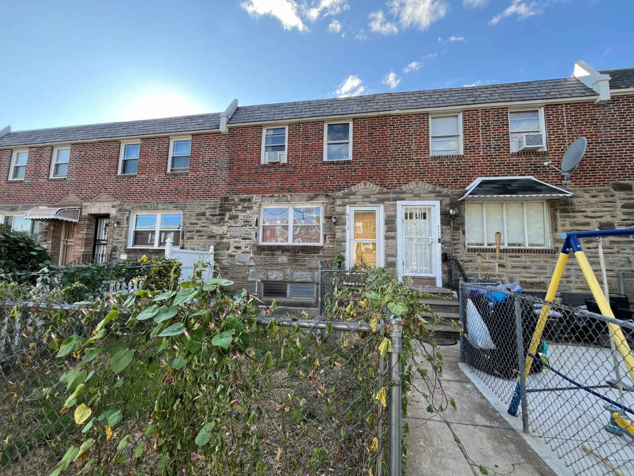 PHA house ONLY 3 bed 1.5 bath