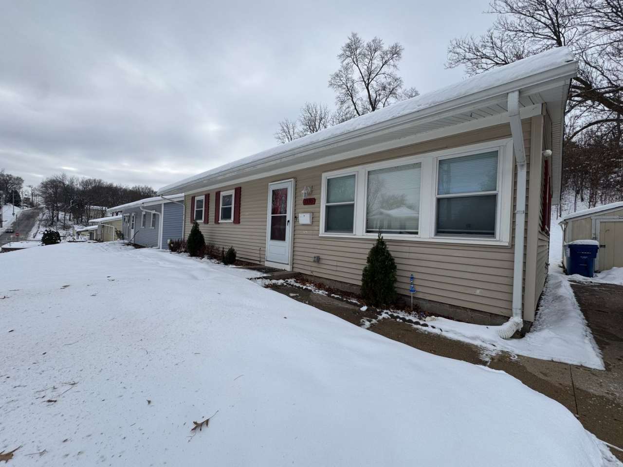 3 bedroom 1 bath home in Davenport