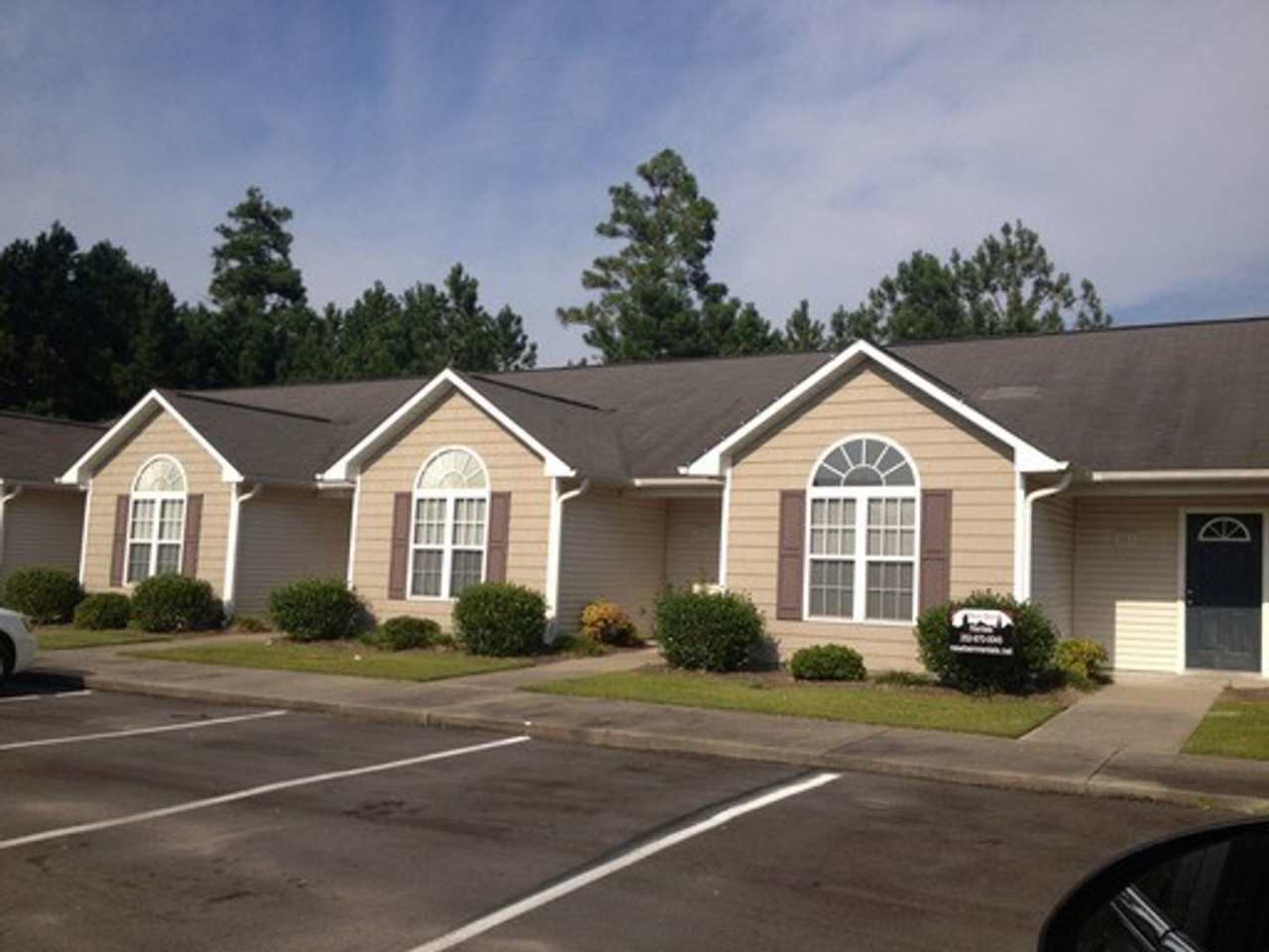 2br/2ba Paddock Place Apartment