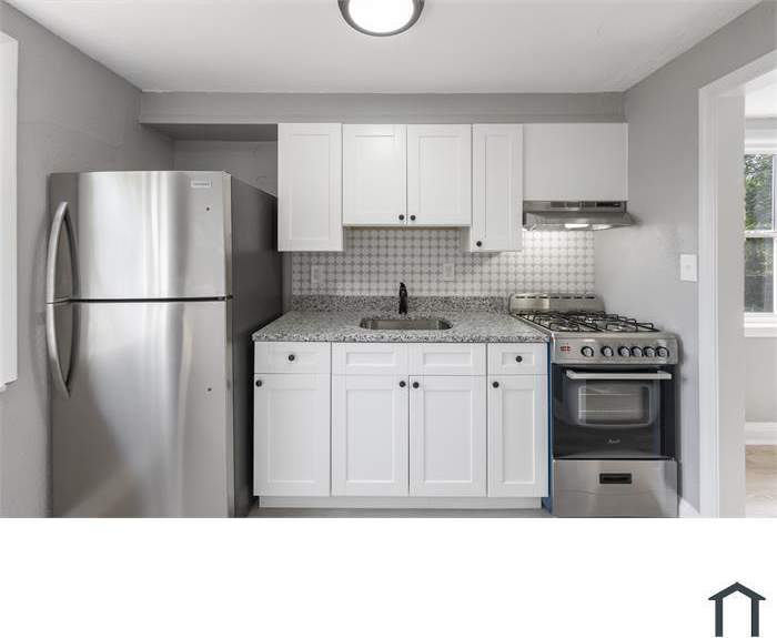 2699 Fairview Avenue