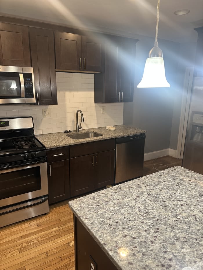 552 East 38th Street