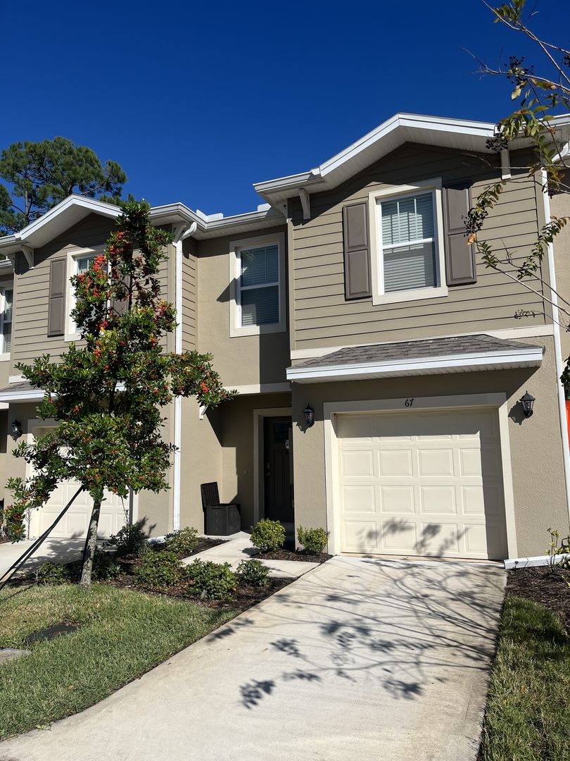 3 bed 2 bath Townhome in Port Orange