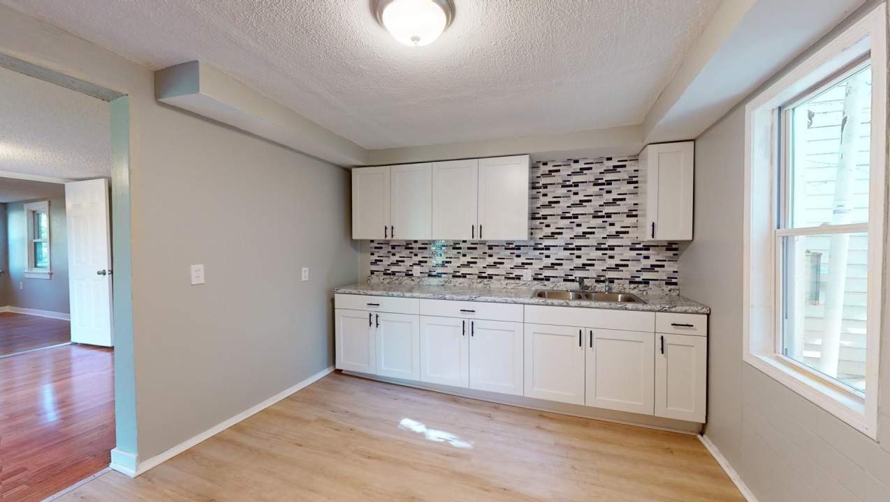 Clark / Fulton - 3 Bedrooms - 1 Bath - Single Family Home