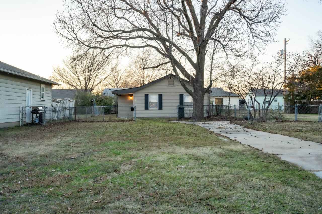 2 Bed / 1 Bath in Tulsa! Section 8 Welcomed!