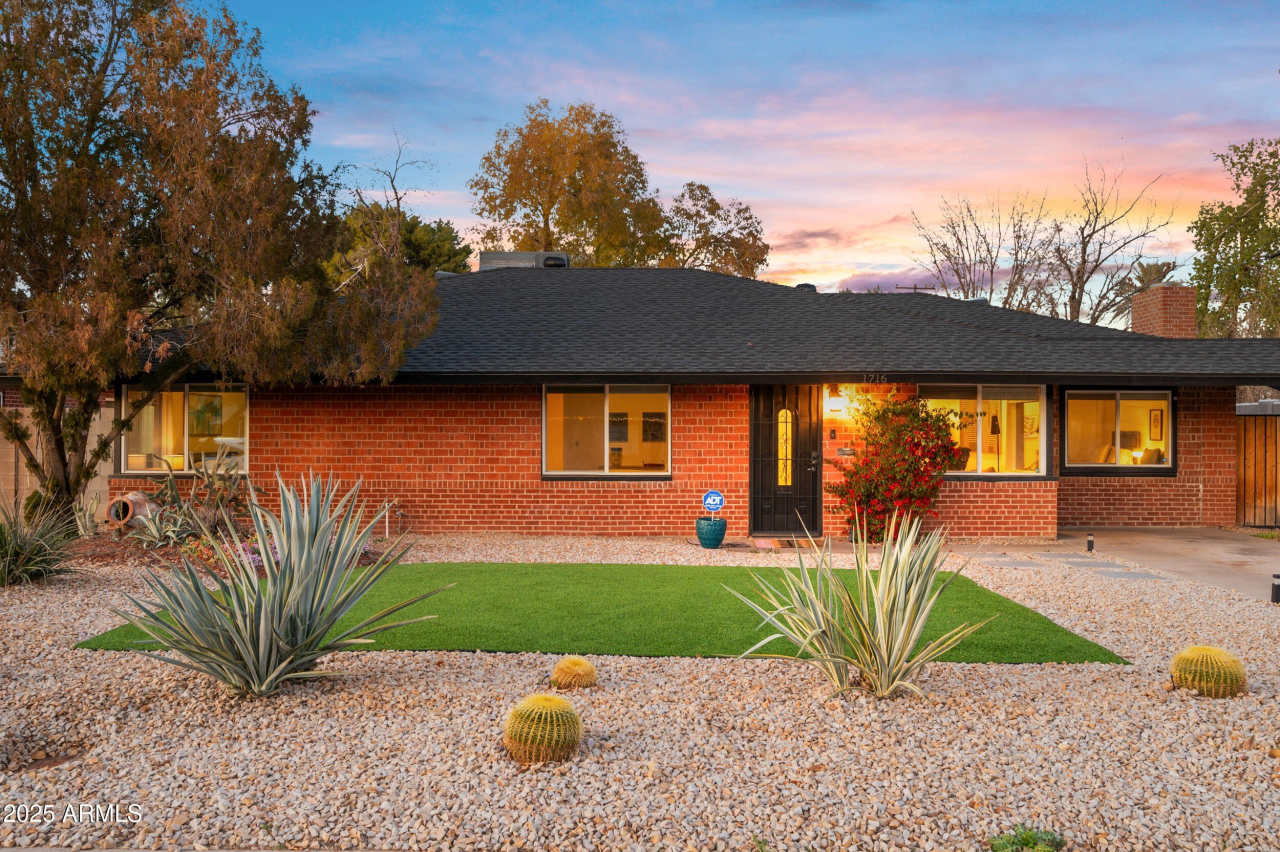 1716 W BERRIDGE Lane