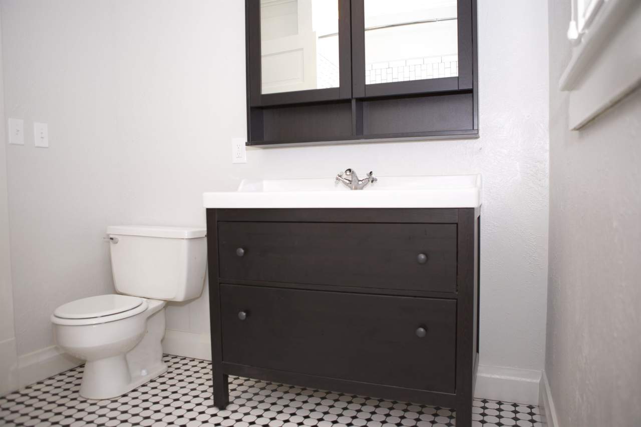 713 East Obryant Street