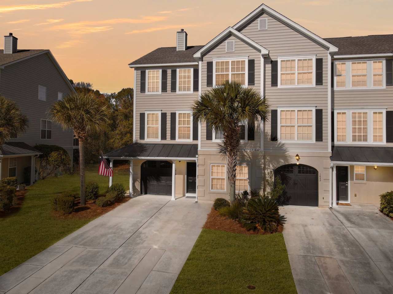 Fully Renovated, 4 Bedroom, 3 Bathroom, End-Unit Home in Hamlin Plantation – Prime Mount Pleasant Location