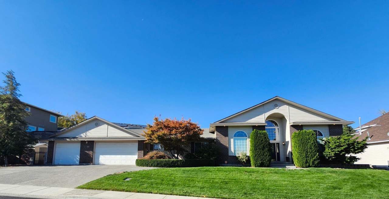 Beautiful Craftsman Style Rambler Must See!!