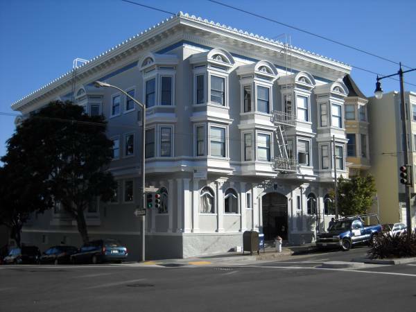 998 Divisadero Street