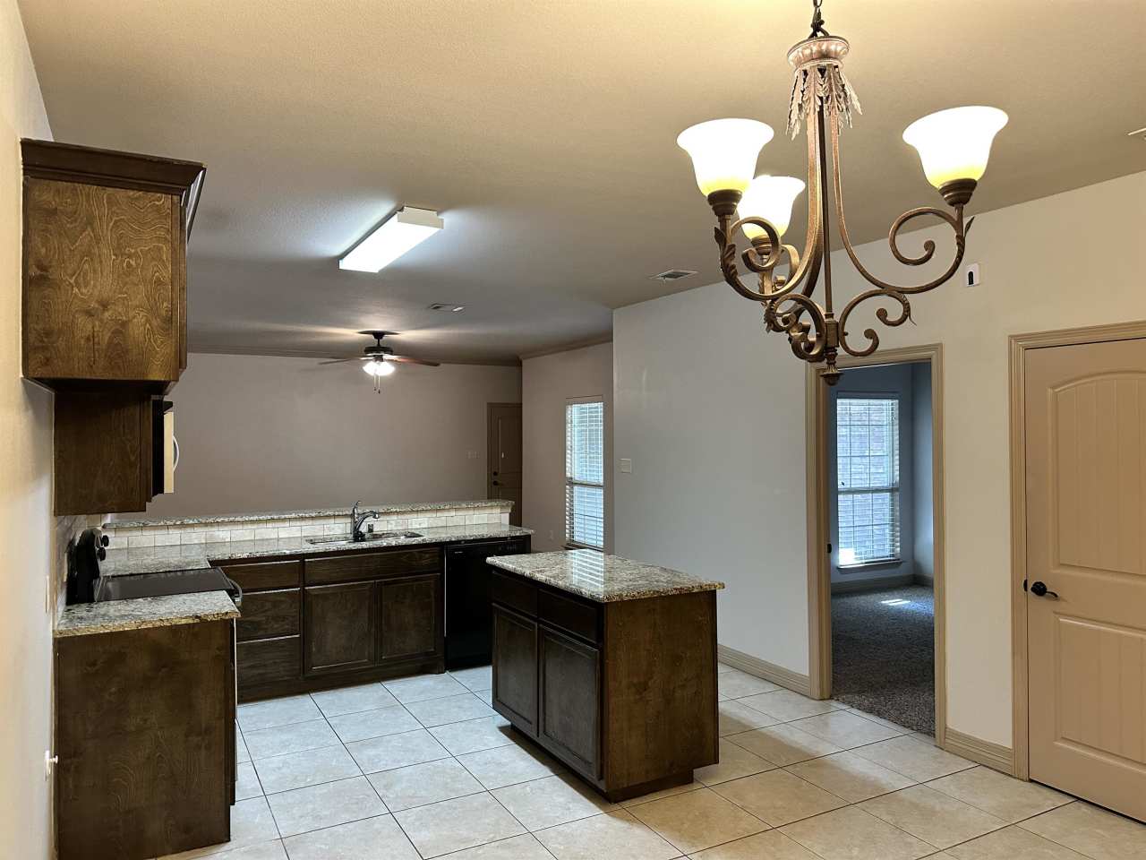 Jack Finney Blvd 6913 - 1